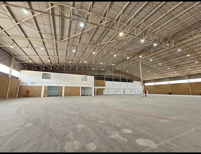 4,286M² WAREHOUSE TO LET IN LONGMEADOW